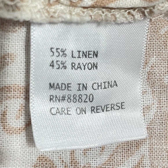 Carole Little Women's Beige Floral Print 3/4 Sleeve Button Linen Blend Top Women - Picture 2 of 8